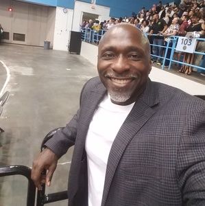 Meet your Posher, Eric